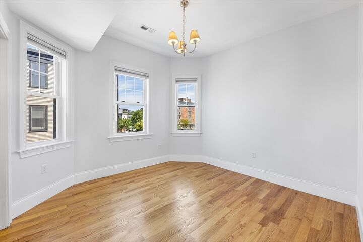Property Photo:  42 Vinton St 3  MA 02127 