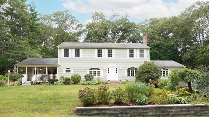 488 Maple Street  Franklin MA 02038 photo