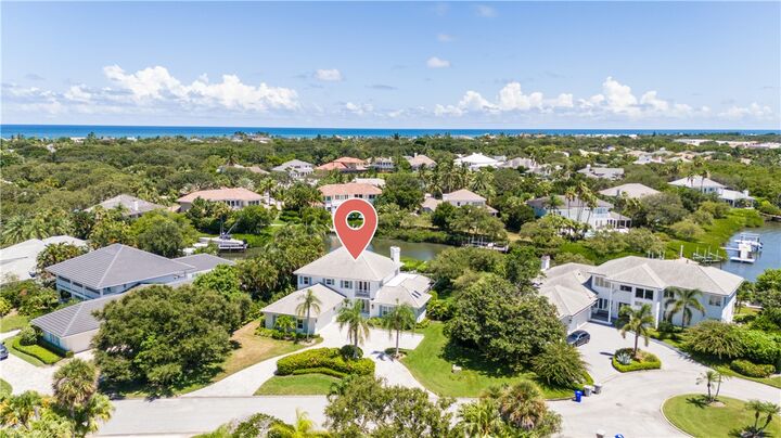 Property Photo: 230 Osprey Court FL 32963