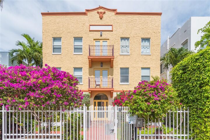 1350 Pennsylvania Ave 202  Miami Beach FL 33139 photo