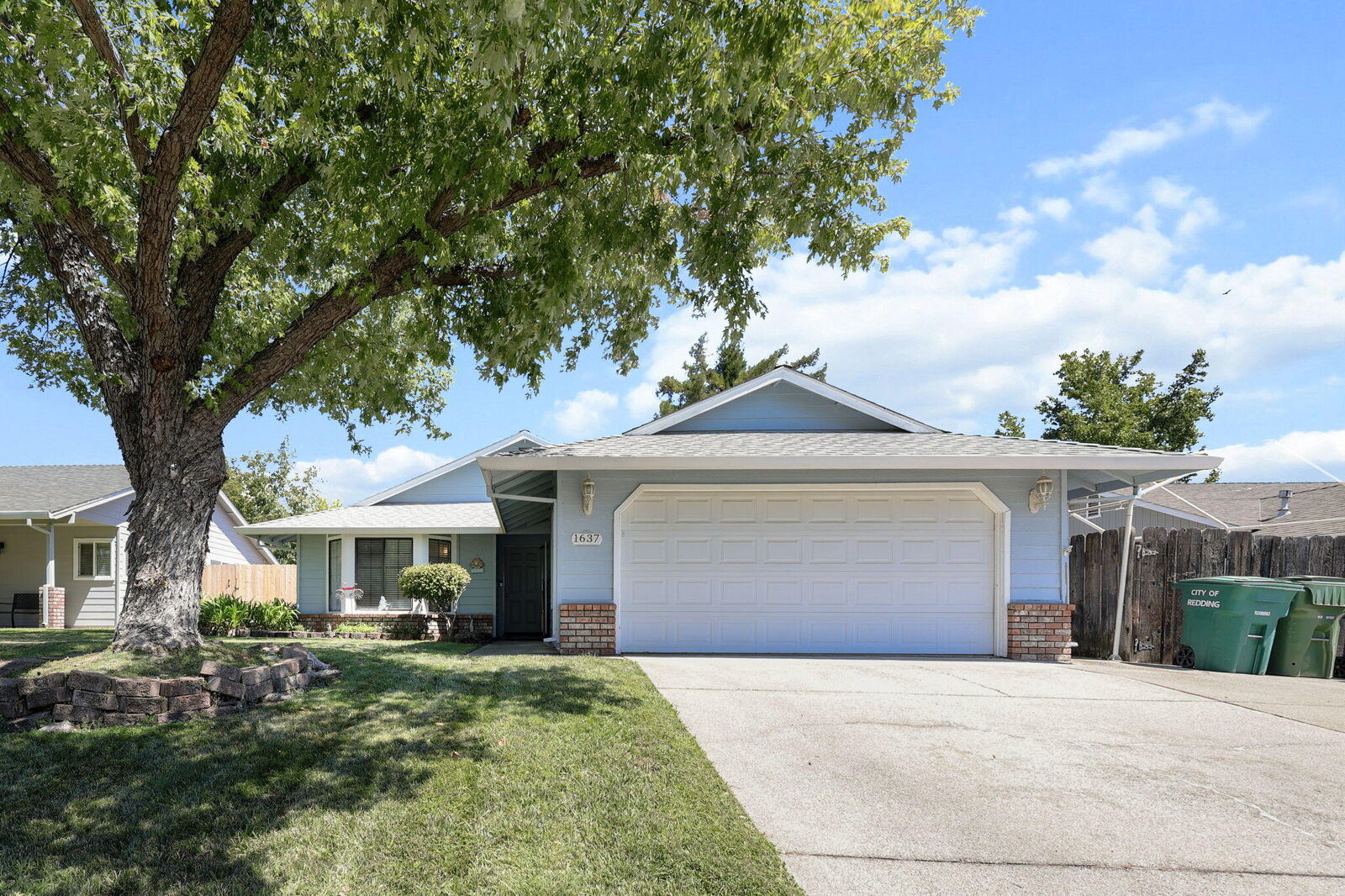 Property Photo: 1637 Lacey Lane CA 96003