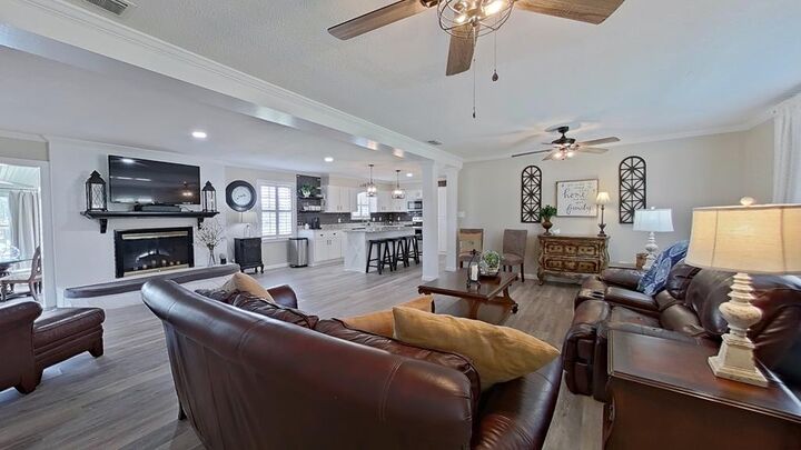 Property Photo:  387 Lakeshore  GA 31779 