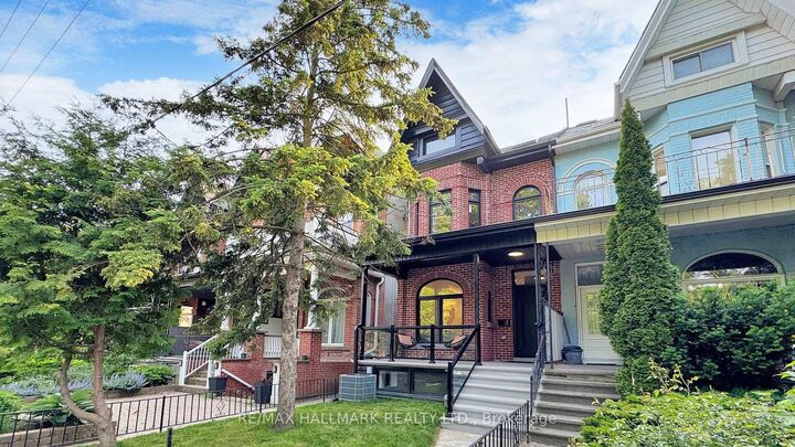 Photo de la propriété: 122 Crawford Street ON M6J 2V4