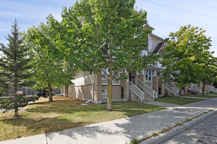 Property Photo:  560 Chapman Mills Drive A  ON K2J 3V2 