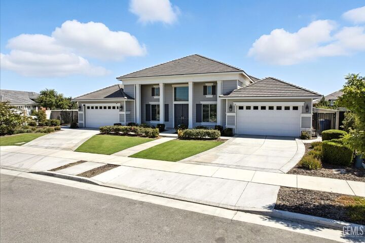 Property Photo: 12303 Hemmerling Lane CA 93311