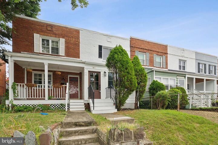 Property Photo:  141 Lynhaven Drive  VA 22305 