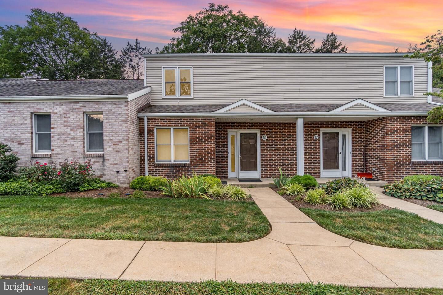 Property Photo:  19 Woodland Estate  PA 17042 