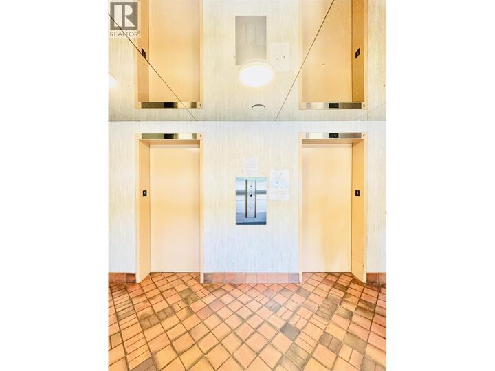 Property Photo: 4105 Maywood Street 1704 BC V5H 4A3