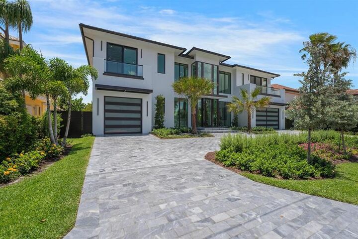 Property Photo:  948 Banyan Drive  FL 33483 