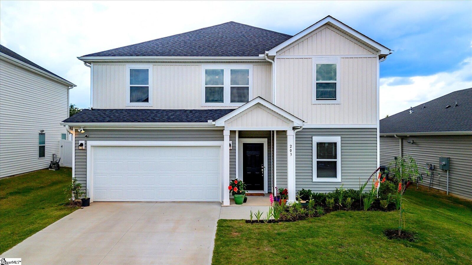 Property Photo: 203 Allenby Lane SC 29680