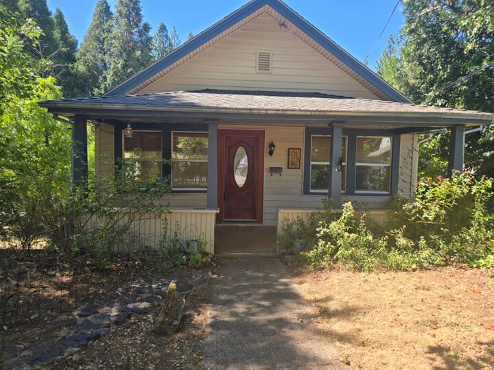 Property Photo:  516 Zion Street  CA 95959 
