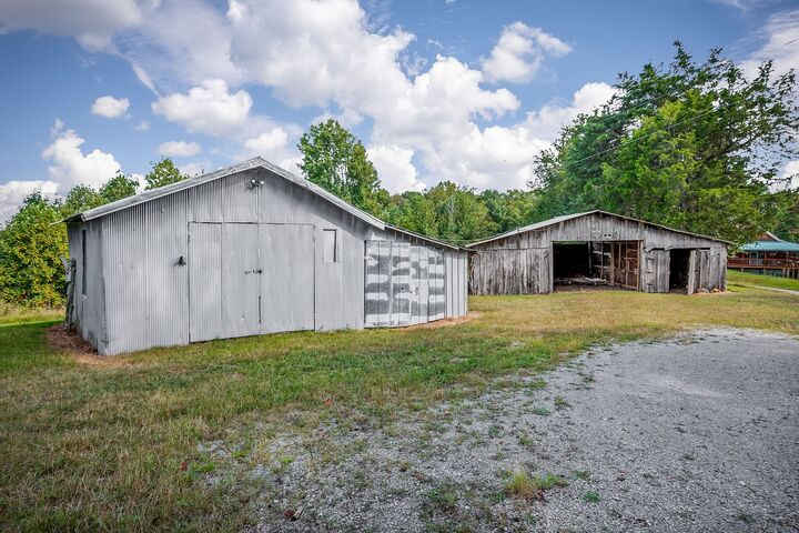 Property Photo:  247 Wade Rd  TN 38583 