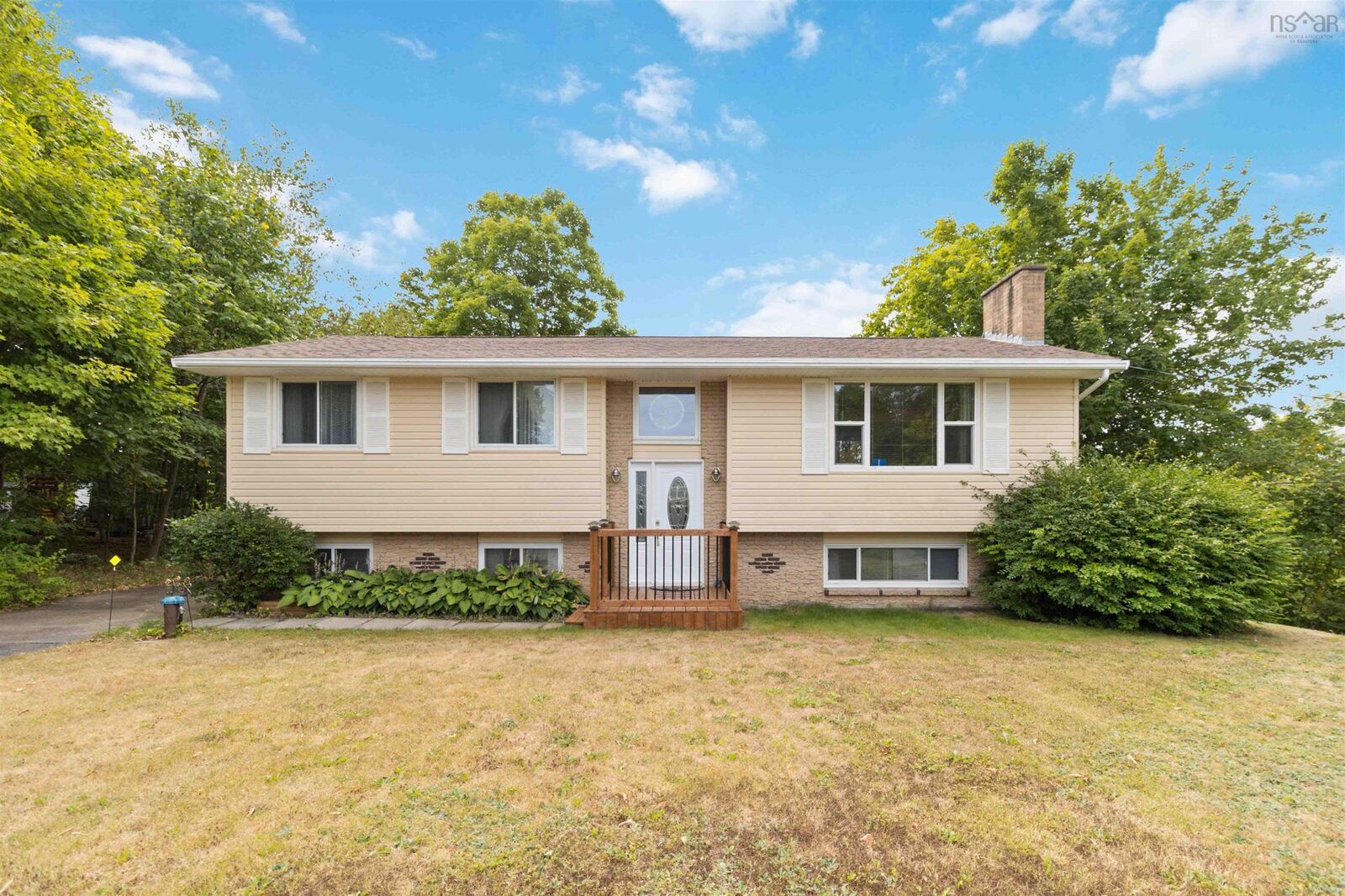 Property Photo: 1 Patricia Place NS B3E 1B1