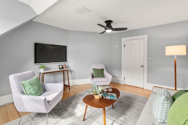 Property Photo:  33 Hudson Street 3  MA 02143 