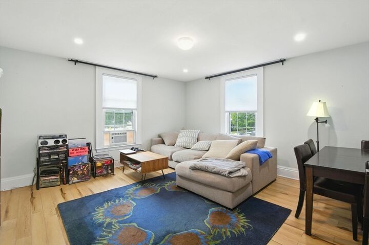 Property Photo:  35 Locust St 3  MA 01923 