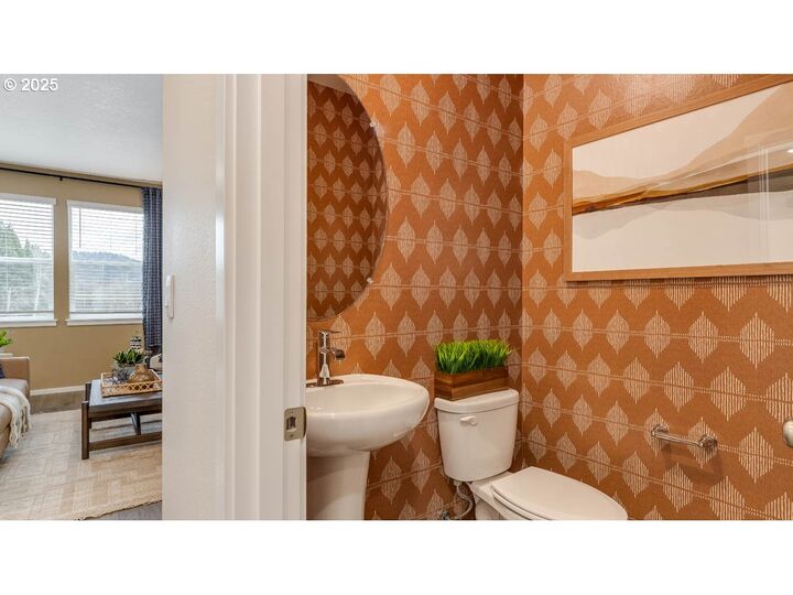 Property Photo:  9294 SE Middleton St  OR 97086 