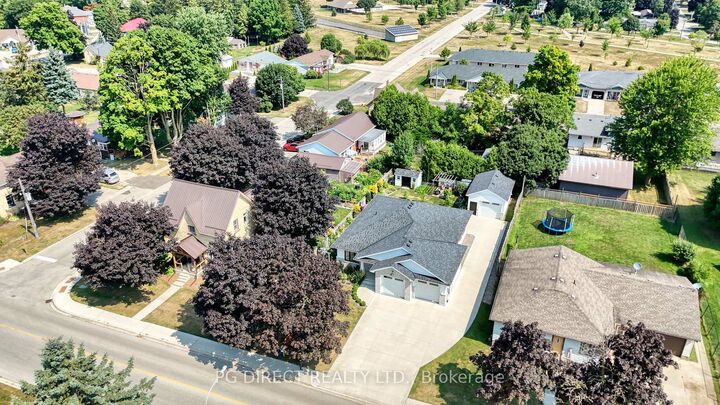 Property Photo:  635 King Street  ON N0G 2P0