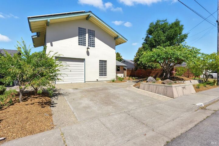 Property Photo: 1293 Pacific Avenue CA 94954