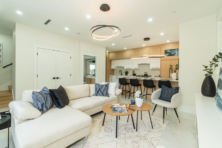 Property Photo: 1552 W 66th Avenue BC V6P 2R9
