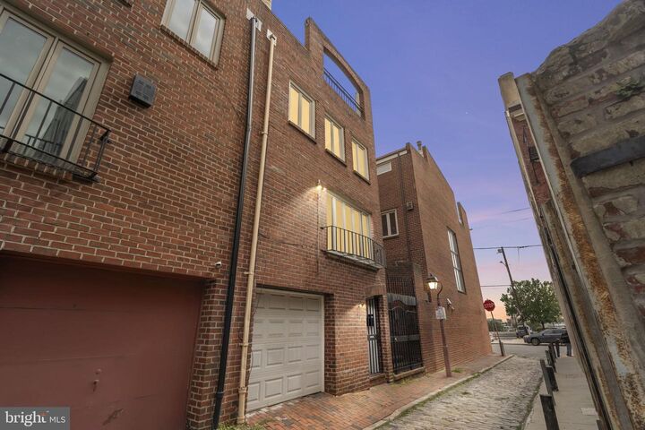 Property Photo:  101 Naudain Street  PA 19147 