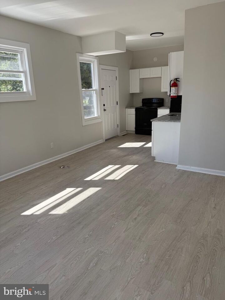 Property Photo: 6 S 4th Street Unit 1 NJ 08332
