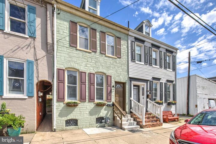 Property Photo: 615 1st Street PA 17603