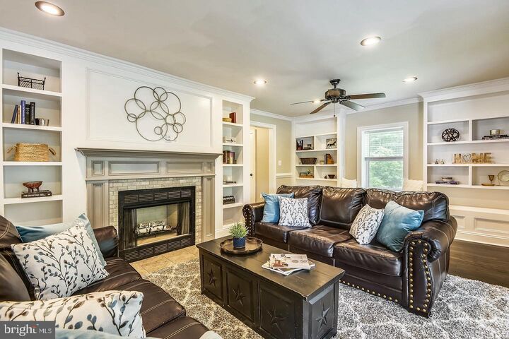 Property Photo:  550 Defense Highway  MD 21032 