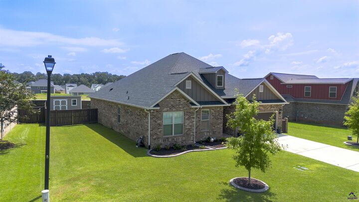 Property Photo:  90 Agriculture Lane  GA 31069 
