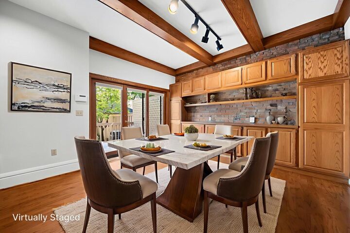 Property Photo:  422 W 6th Avenue  OH 43201