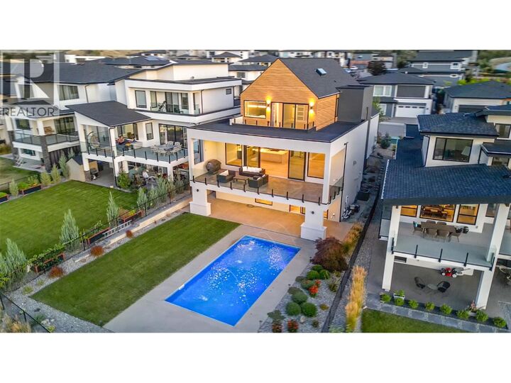 Photo de la propriété: 1240 Ponds Avenue BC V1W 5N1