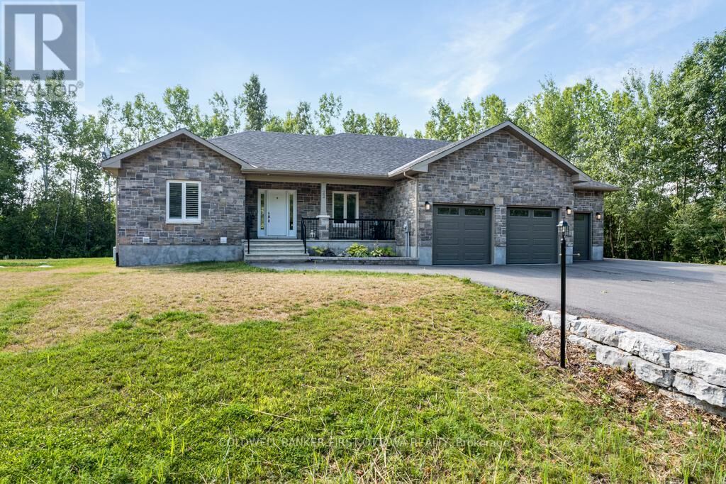 Property Photo: 22 Rideau Crossing Crescent ON K0G 1J0