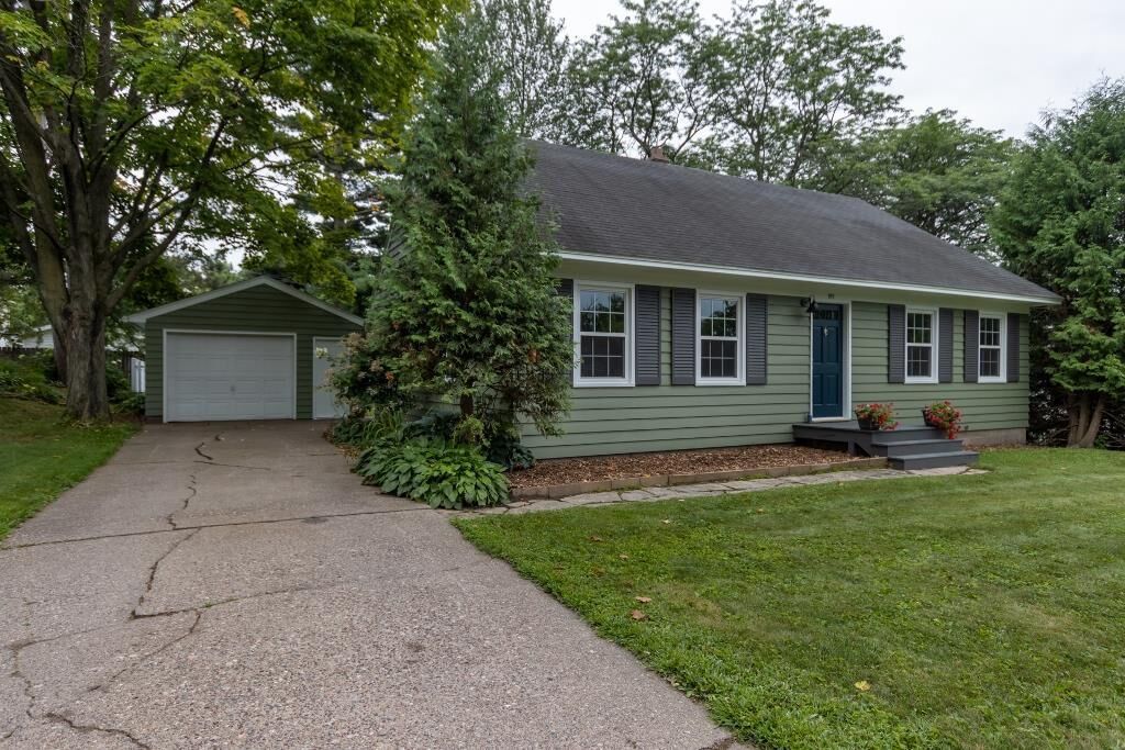 Property Photo: 919 Nina Avenue WI 54403