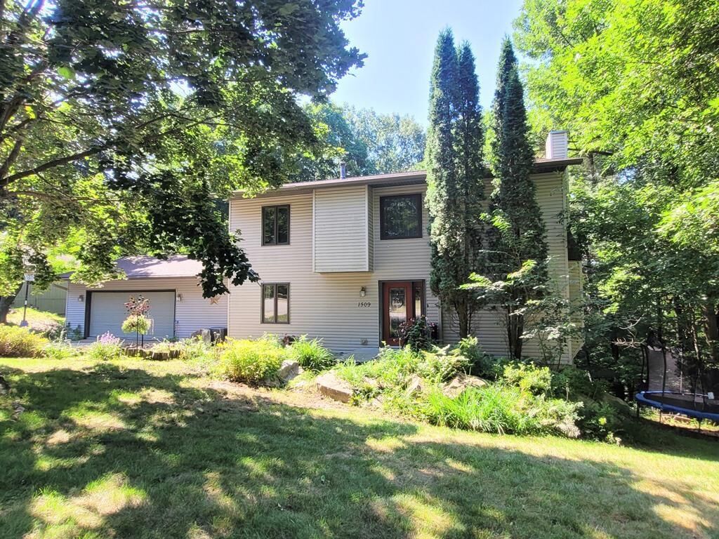 Property Photo: 1509 Pine View Lane WI 54403