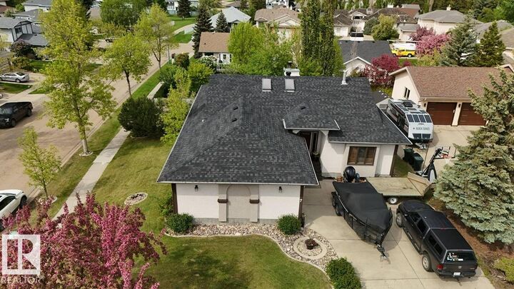 Property Photo:  7 Fieldstone Cove  AB T7X 3C1 