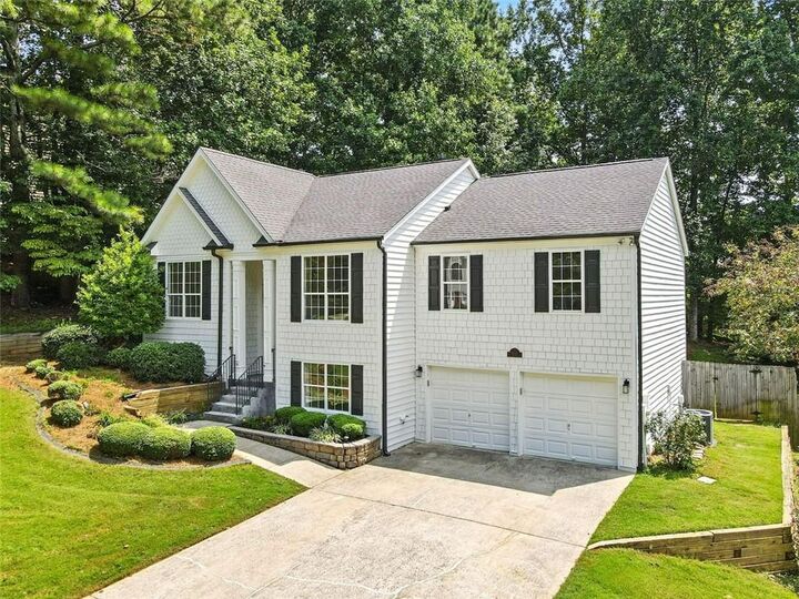Property Photo: 5525 Tallantworth Trail GA 30040