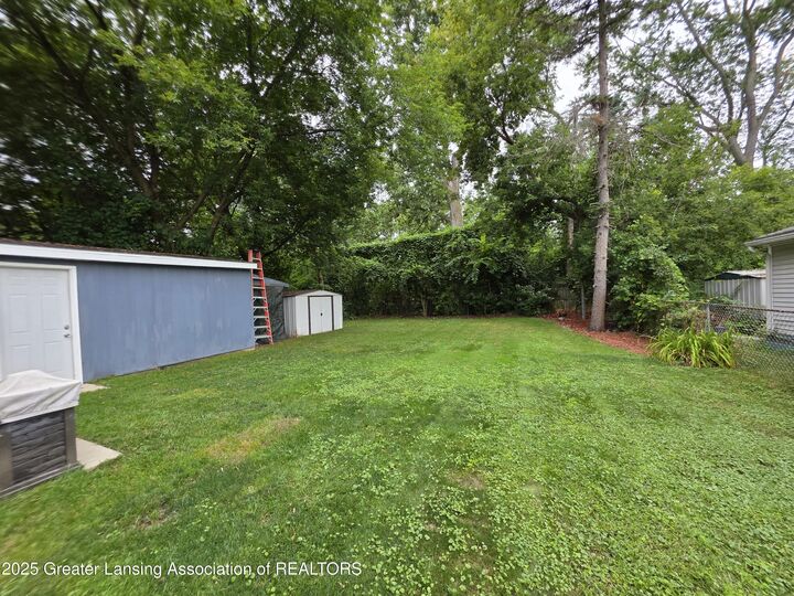 Property Photo:  511 N Catherine Street  MI 48917 