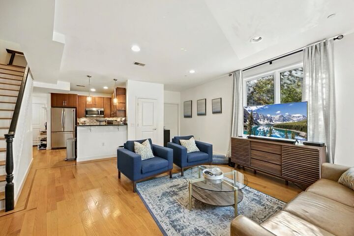 Property Photo: 296 Grand St 1A NJ 07302