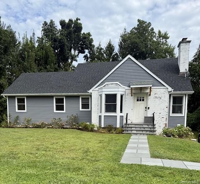 Property Photo:  30 Maryton Road  NY 10603 