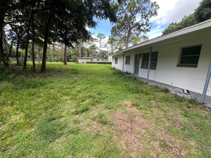 Property Photo: 506 N Lake Pleasant Road FL 32712