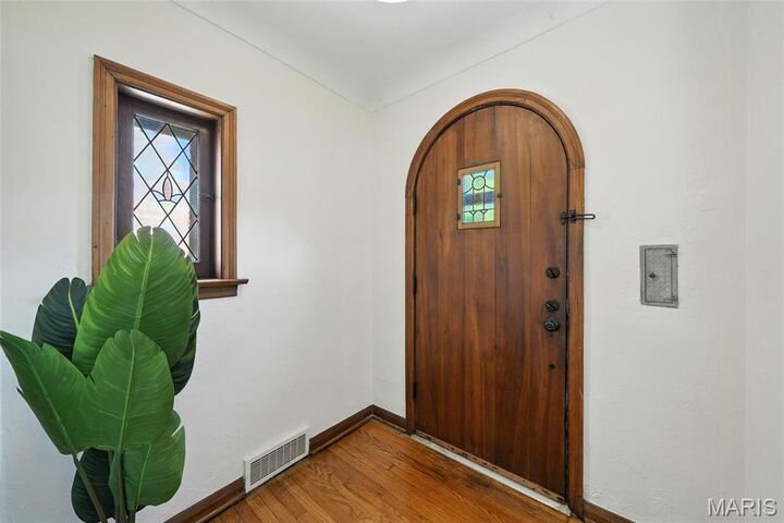 Property Photo: 4046 Parker Avenue MO 63116