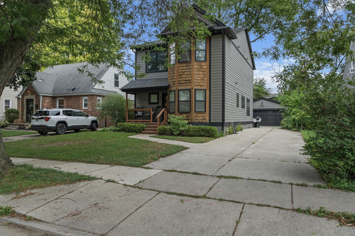 Property Photo: 718 N Alexander Avenue MI 48067