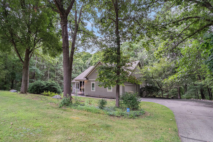 Property Photo: 8905 Conservancy Drive NE MI 49301