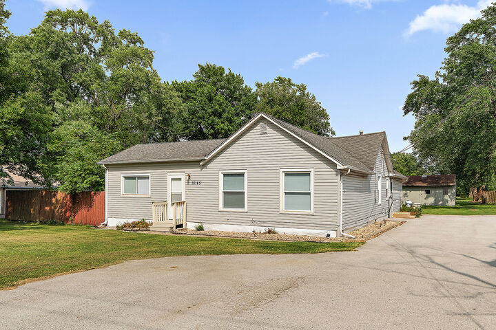 18145 Harlem Avenue  Tinley Park IL 60477 photo