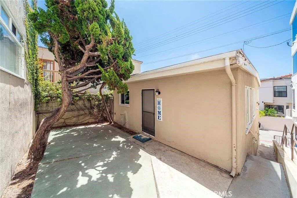 Property Photo: 1838 Palm Drive CA 90254