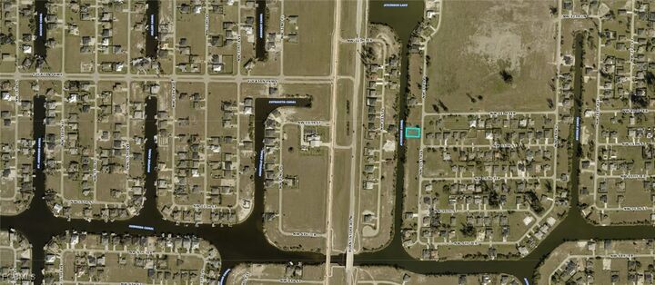 Property Photo:  1104 NW 31st Avenue  FL 33993 