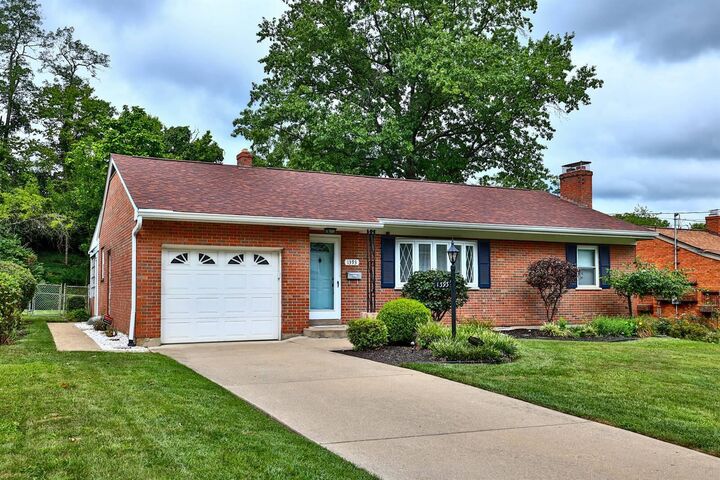 Property Photo:  1393 Vidot Court  KY 41011 