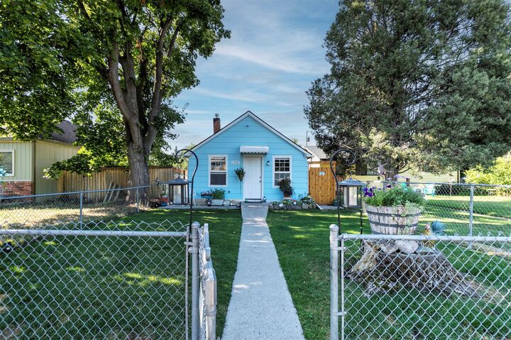 Property Photo: 1715 S 8th Street W MT 59801