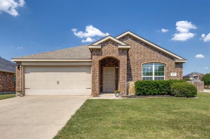 Property Photo: 117 Forest Grove S TX 75407
