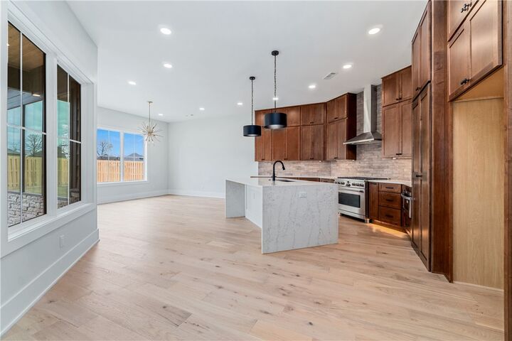 Property Photo: 810 Greenhorn Street AR 72712