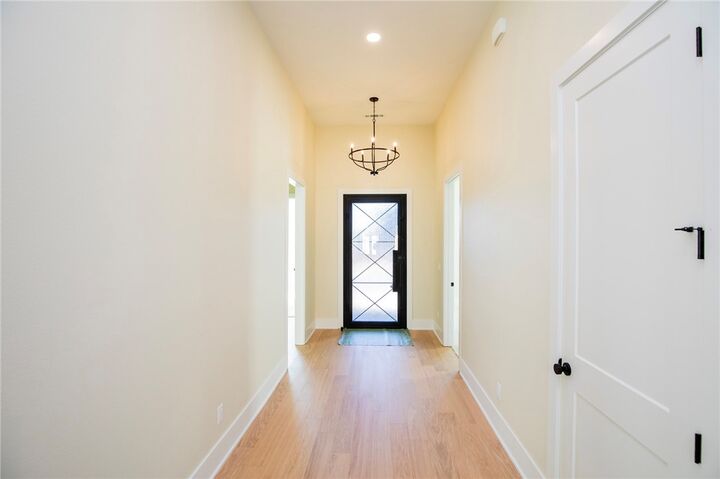 Property Photo: 810 Greenhorn Street AR 72712